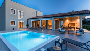 Villa & Jardin - Luxury Villa with swimming pool